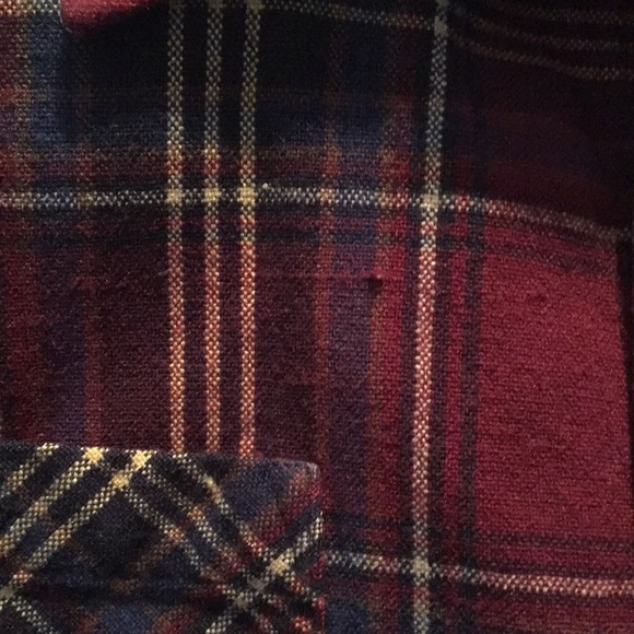 Vintage John Blair Red, Tan and Green Checked Flannel - Picture 5 of 7